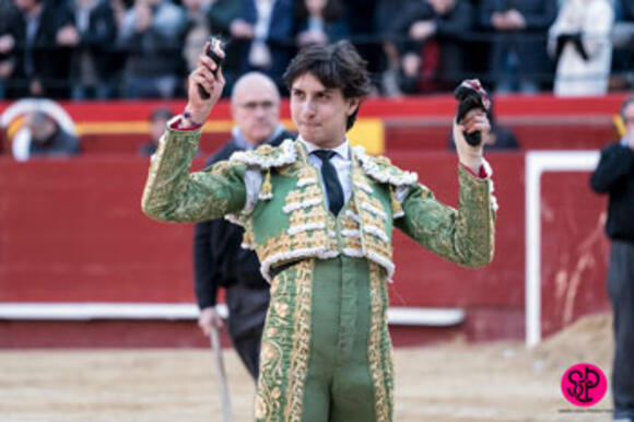 VALENCIA : FULGURANCES POUR LES FALLAS