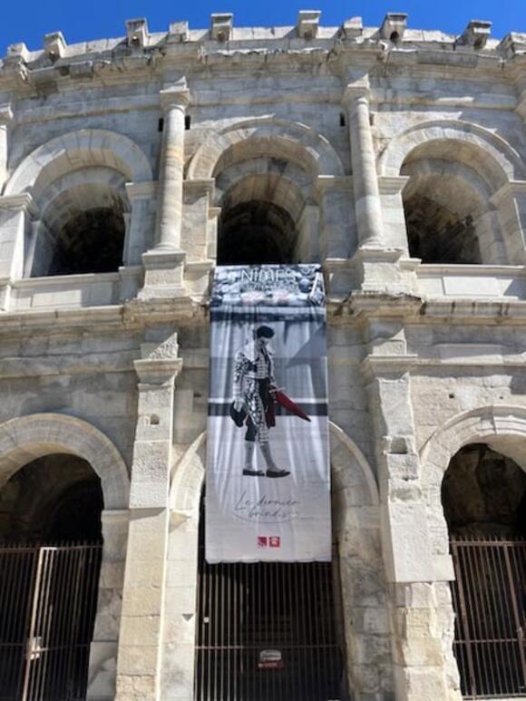 FERIA DES VENDANGES : L’HOMMAGE DES ARÈNES DE NÎMES ET SCP FRANCE À JULIÁN LÓPEZ « EL JULI »