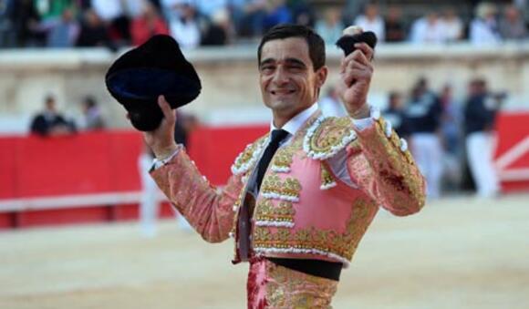 FERIA DES VENDANGES : UNE SEULE OREILLE POUR PACO UREÑA LORS DE LA CORRIDA DE CLÔTURE